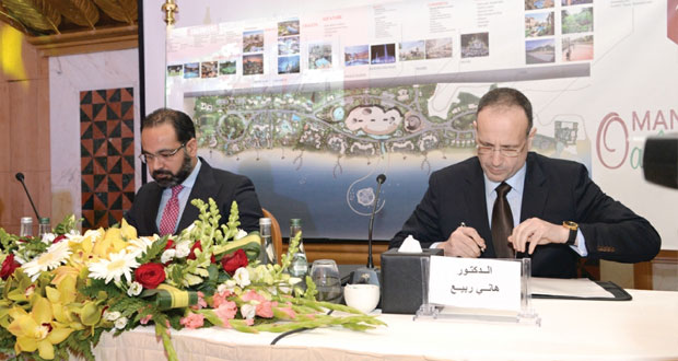 التوقيع على عقد إنشاء "واحة عمان" بولاية شناص بتكلفة 6 مليارات دولار