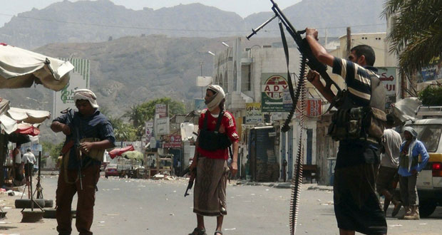 اليمن: قتلى وجرحى وسط استمرار المعارك في عدن وشبوة