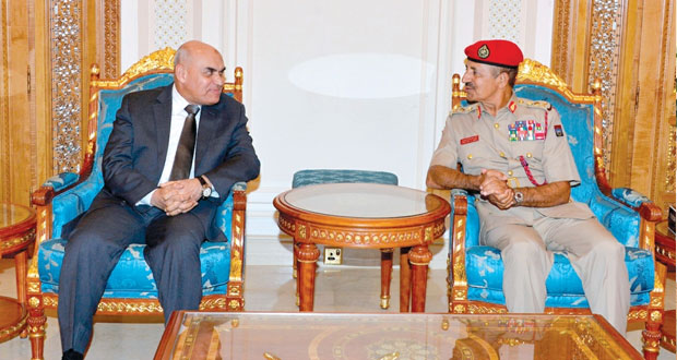 أحمد النبهاني يلتقي وزير الدفاع المصري