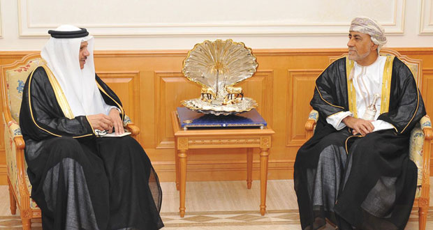 نيابة عن جلالة السلطان شهاب بن طارق يستقبل الأمين العام لمجلس التعاون 