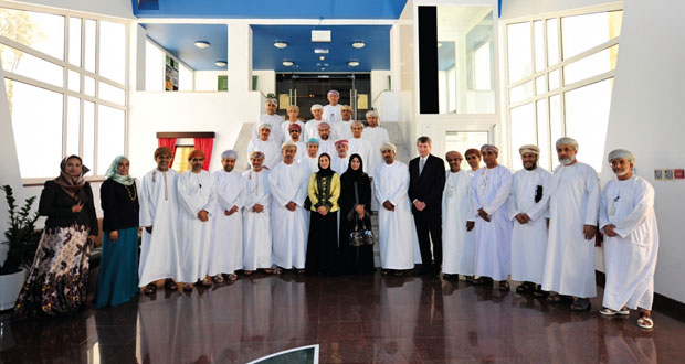 مسؤولون حكوميون يشيدون بالدور الرائد لـ (تنمية نفط عمان) في التنمية المستدامة