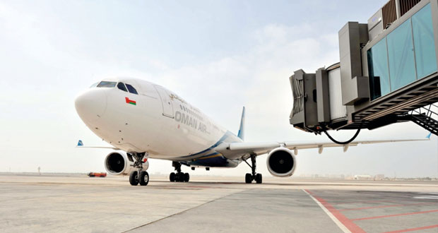 مطار صلالة الجديد يدخل عملية التشغيل الفعلي "بنجاح"