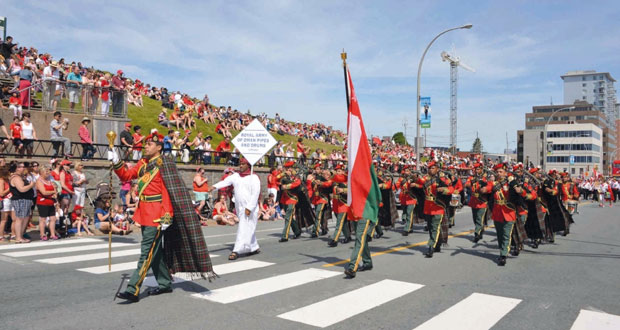 موسيقى الجيش السلطاني العماني تواصل مشاركتها في مهرجان التاتو بكندا 