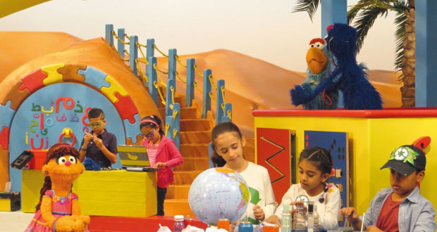 "افتح يا سمسم" يفتح الأبواب لتعلّم واستكشاف كنوز اللغة العربية