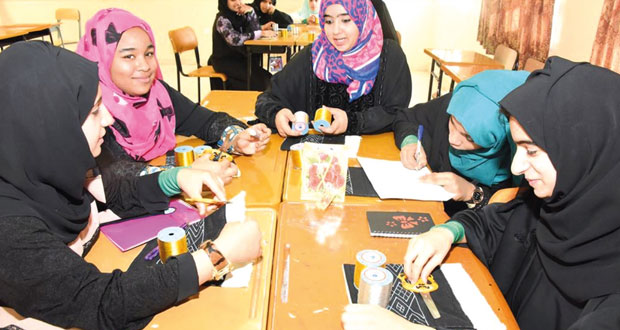 تواصل فعاليات وأنشطة البرنامج الصيفي لطلاب المدارس بمحافظة السلطنة