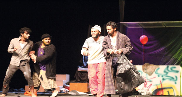 "الشفق الطامح" تقدم مسرحية "المزبلة الفاضلة" بالكلية التقنية العليا بالخوير