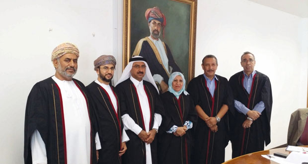 جامعة السلطان قابوس تناقش أربع رسائل دكتوراه