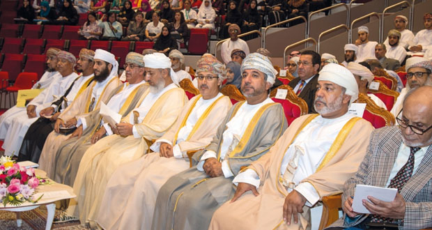 وزير الأوقاف والشؤون الدينية يفتتح الملتقى السادس حول الخلايا الجذعية بجامعة السلطان قابوس