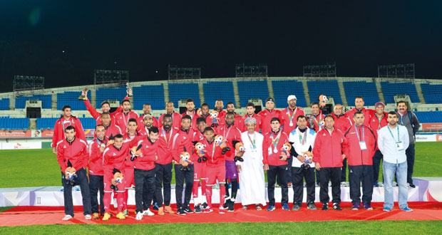 المنتخب العسكري لكرة القدم يتوج بالفضية والمقبالي أفضل لاعب وهداف البطولة