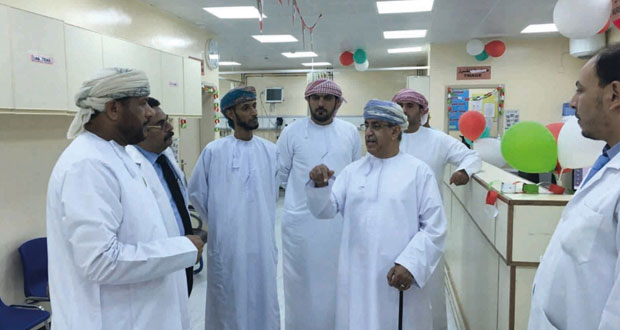 وزير الصحة يزور عددا من المؤسسات الصحية بمحافظة مسندم