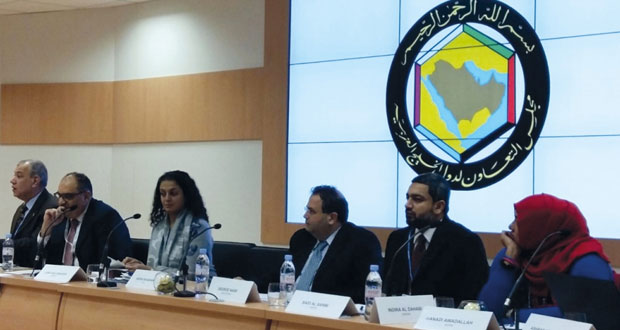 السلطنة تقدم عرضا مرئيا حول المساهمات المحددة وطنيا ورش عمل لمتابعة الأوضاع المناخية في المنطقة العربية