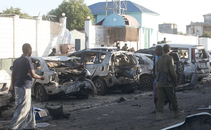20 قتيلا في هجوم مسلح على مطعم بالصومال