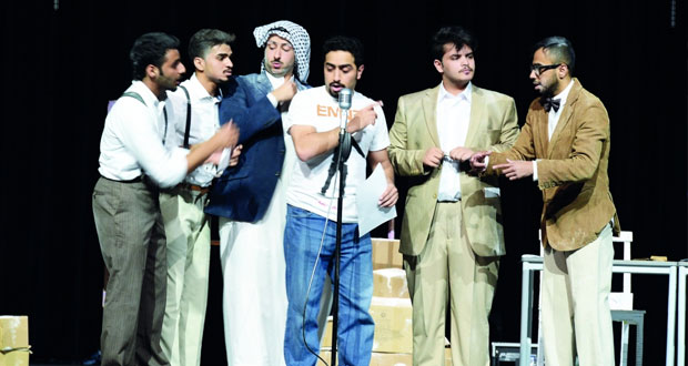 المهرجان المسرحي الخليجي الرابع يواصل فعالياته ونقاشات ثرية تشهدها الجلسات التعقيبية