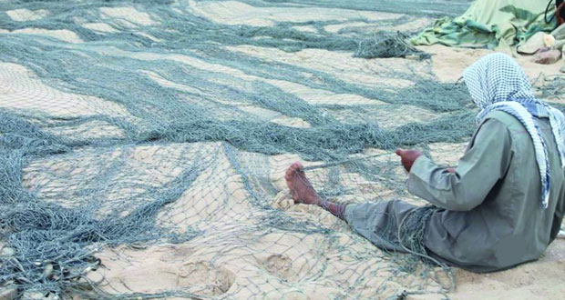 صناعة الشباك البحرية "غزل الليخ"