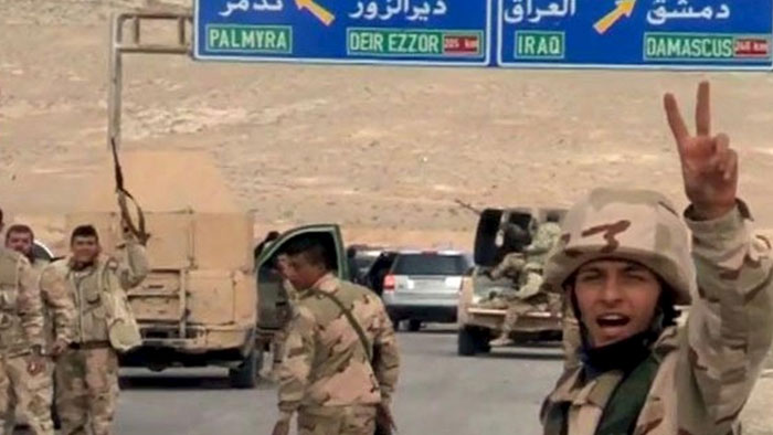 سوريا: الجيش في تدمر.. ودي ميستورا يتحدث عن (رؤية مشتركة)