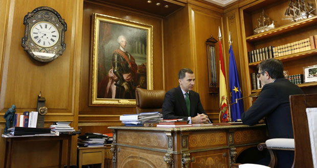  ملك إسبانيا يحل البرلمان ويدعو لإجراء انتخابات جديدة