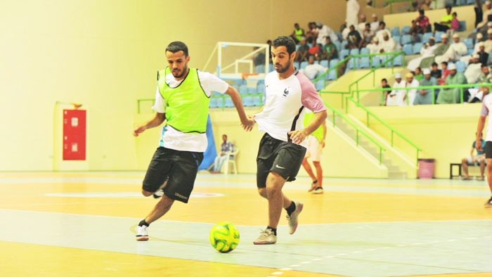 منافسات قوية في الأدوار النهائية لخماسيات القدم والطائرة الشـاطئية والشـطرنج