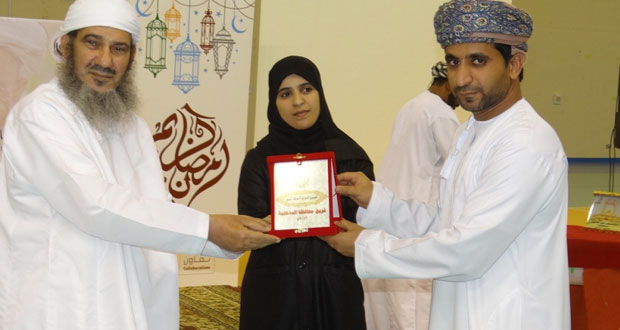 الجمعية العمانية لأصدقاء المسنين تنظم أمسية ثقافية رمضانية بمجمع نزوى