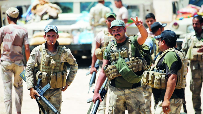 القوات العراقية تتقدم بالفلوجة من 4 محاور وأزمة النازحين تتفاقم
