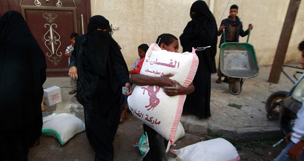 اليمن: مقتل مدنيين في قصف لسوق بتعز .. والحكومة تدعو الأمم المتحدة للتدخل