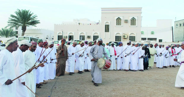 مظاهر الفرح بعيد الفطر في صور .. عادات وتقاليد مازالت متأصلة لدى الأهالي