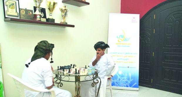  عبدالحكيم العمري يفوز ببطولة الشطرنج بنادي ظفار