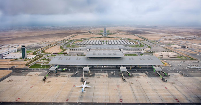 مطار صلالة يستقبل 284 ألف زائر للخريف 