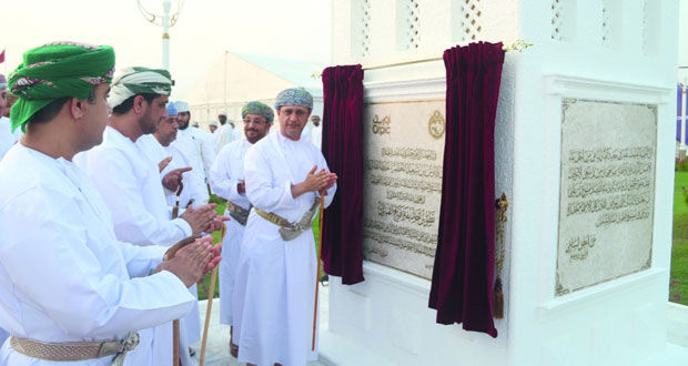 الأمين العام للمجلس الأعلى للتخطيط يفتتح حديقة فلج القبائل العامة بتكلفة مليون ريال عماني