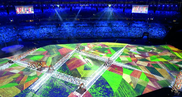 حفل افتتاح ألعاب ريو يدعو لإنقاذ الغابات ويذكر بالعشوائيات