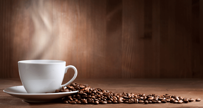 دراسة: شرب القهوة أو الشاي قد يبعد خطر "الخرف"