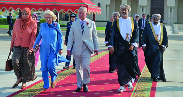 الأمير تشارلز والدوقة كاميلا يختتمان زيارتهما للسلطنة