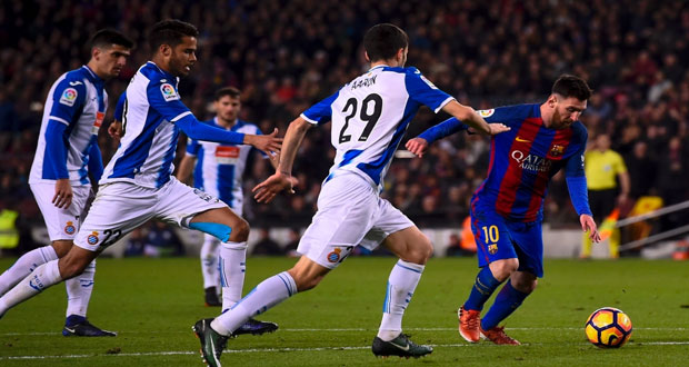 برشلونة يدك شباك اسبانيول برباعية ويستعيد المركز الثاني