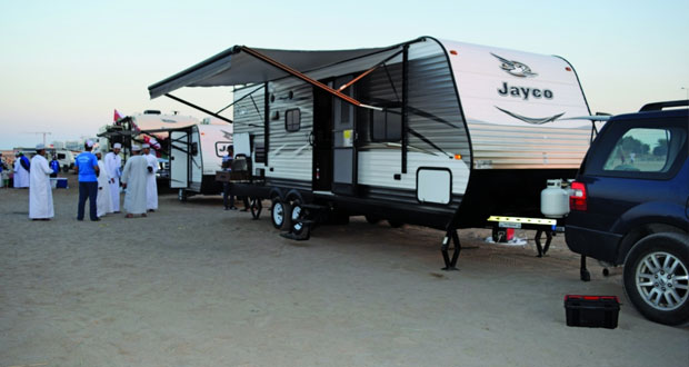 أول تجمع لملاك وتجار كرفانات التخييم بالسلطنة يكشف متعة السياحة ورفاهية التجربة
