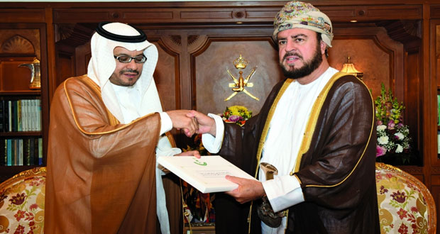 جلالة السلطان يتلقى دعوة لحضور مهرجان الرياض لسباق الهجن