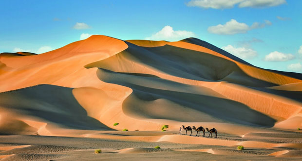 "أضواء عمان الدولية للتصوير" تنظم رحلة لاكتشاف أسرار الربع الخالي