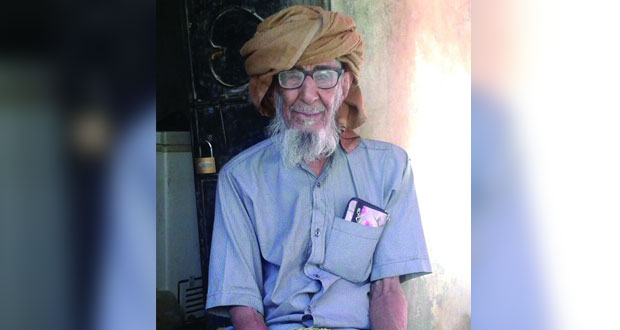 صاحب أقدم بقالة عمرها 60 عاما بعبري : التجارة علمتني الصبر والعمل والعطاء لخدمة أبناء المجتمع