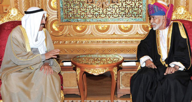 جلالة السلطان وأمير الكويت يستعرضان العلاقات الطيبة والتعاون المثمر بين البلدين