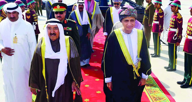 أمير دولة الكويت يغادر البلاد