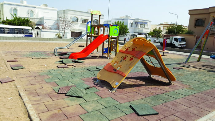 العبث وتخريب المرافق العامة.. أضرار اقتصادية وجهود مهدرة