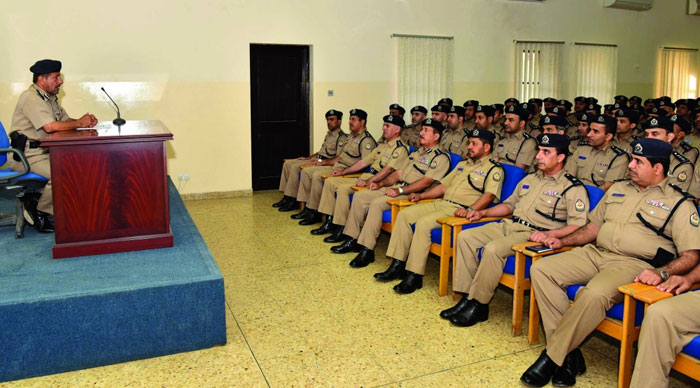  افتتاح دورتين لتأهيل المهارات العملياتية والإدارية للضباط بأكاديمية السلطان قابوس لعلوم الشرطة