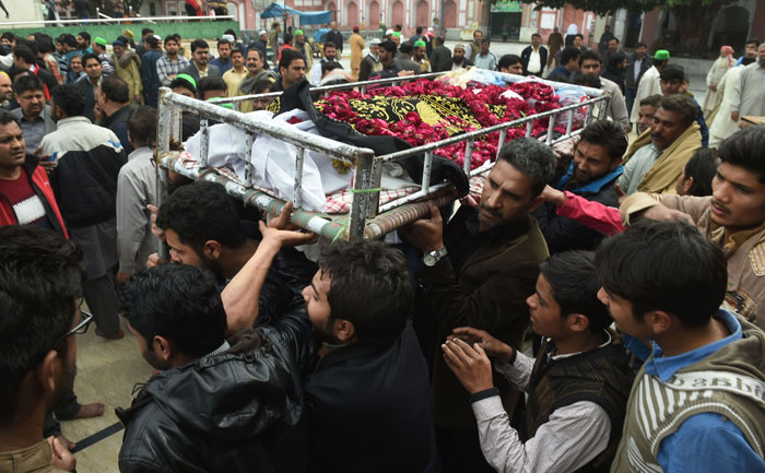 باكستان: 5 قتلى بهجوم انتحاري لطالبان