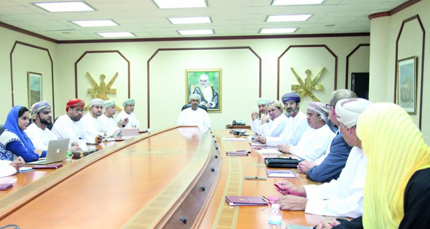 تسييرية قطاع الصناعات التحويلية تناقش مستجدات مصنع العزل المائي وتوافق على دعم مالي لإنشاء مركز بحثي متطور