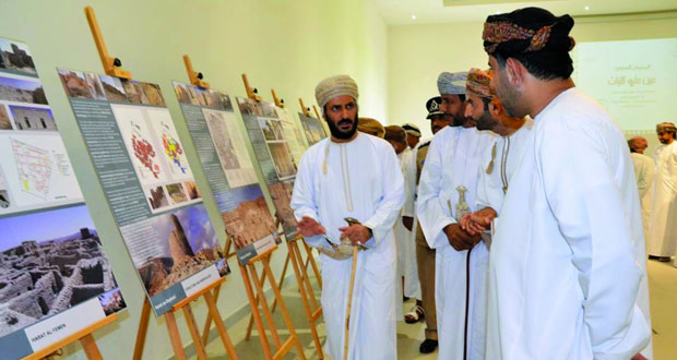 افتتاح المعرض السنوي "عين على التراث" وعرض رحلة السفينة صحار إلى الصين بمركز نزوى الثقافي
