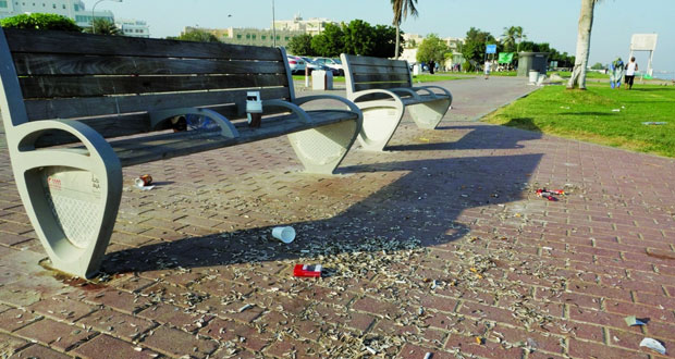 4 آلاف ريال عماني عقوبة تداول مواد غذائية منتهية الصلاحيـة أو محظـورة أو مغشوشة أو غير صالحة للاستهلاك الآدمي