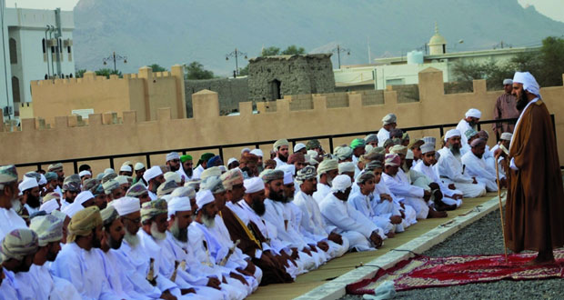 محافظات وولايات السلطنة تحتفل بأول أيام عيد الفطر المبارك