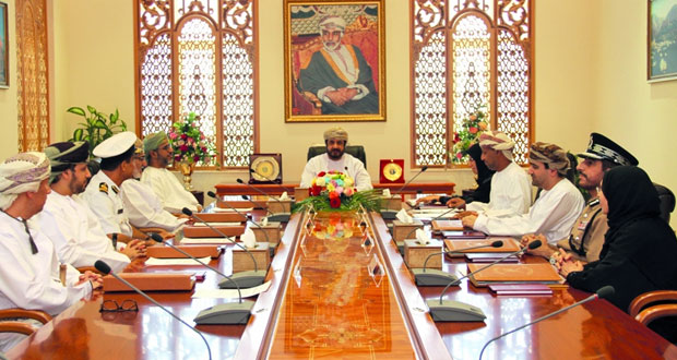 مناقشة الهيكل التنظيمي المقترح لمعهد الادارة العامة