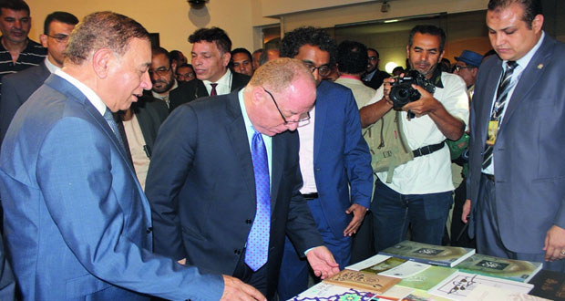 ملتقى القاهرة للخط العربي يواصل دورته الثالثة