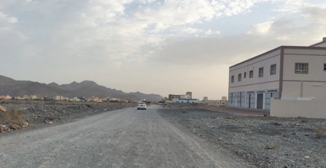 أهالي بركة الموز يتساءلون عن نصيبهم من مشاريع الطرق الداخلية المعتمدة لولاية نزوى