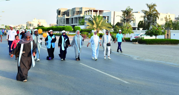 "الصحة" تنظم احتفالية باليوم العالمي للمشي