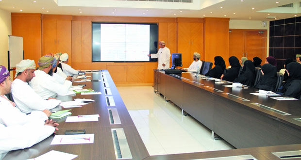  محاضرات توعوية حول قانون الخدمة المدنية لموظفي المركز الوطني للإحصاء والمعلومات